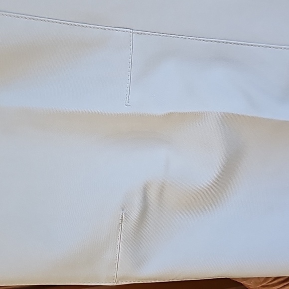 Off White Straight Leg Capri Pants for Effortless Style - Picture 4 of 15